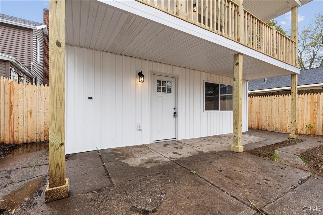 614 E Broadway Street, Fulton, New York image 2