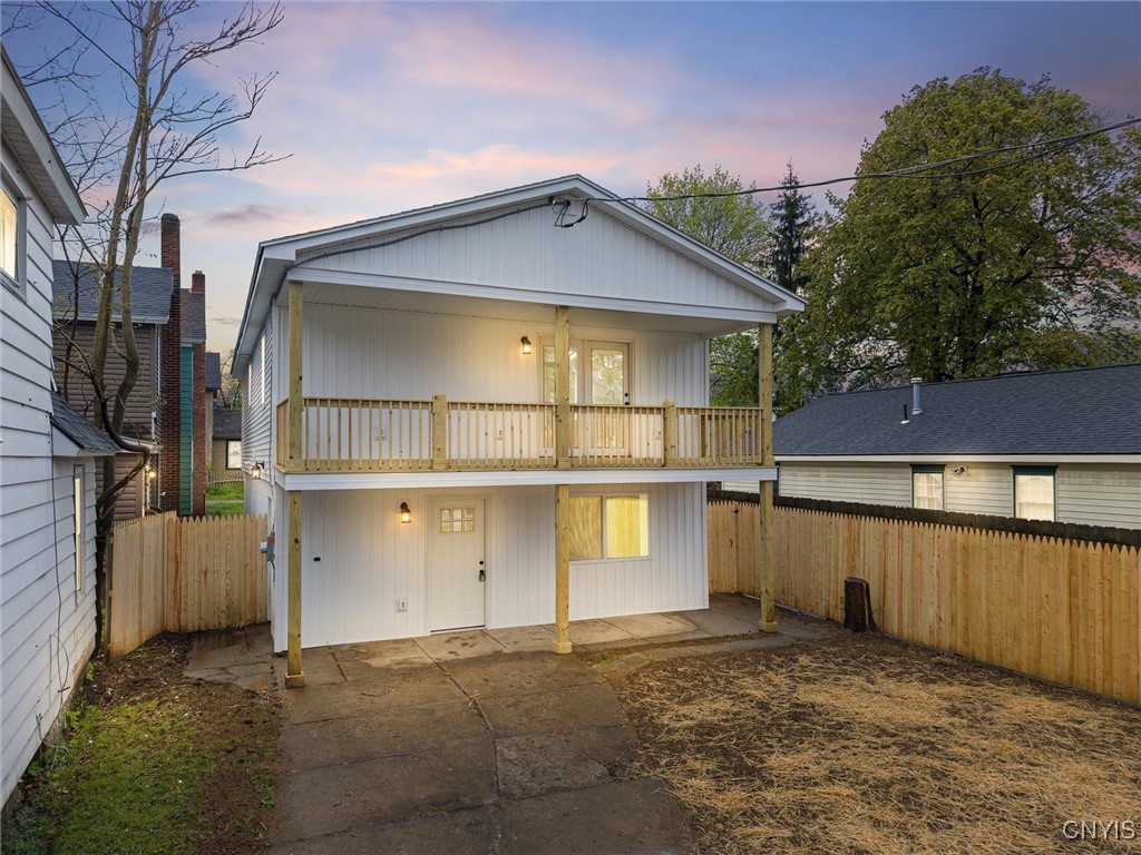 614 E Broadway Street, Fulton, New York image 1