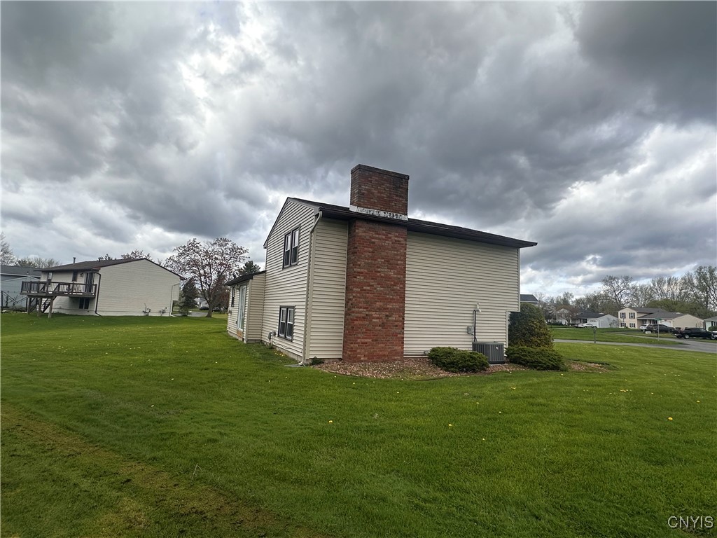 5566 Veneto Drive, Clay, New York image 39