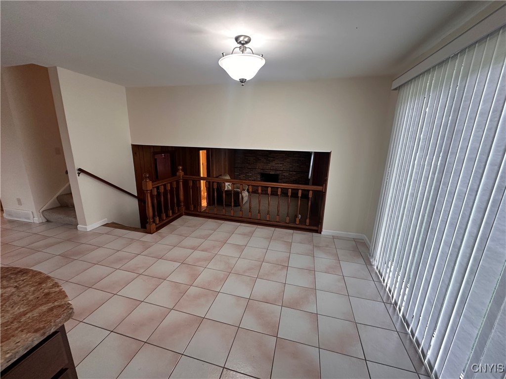 5566 Veneto Drive, Clay, New York image 11