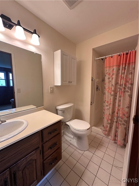 5566 Veneto Drive, Clay, New York image 18