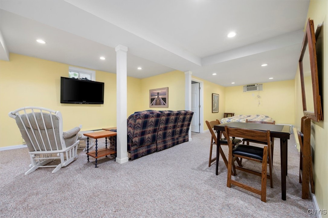 9217 Red Hill Road, New Hartford, New York image 43
