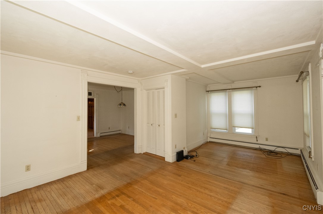 Manlius, New York 13066, United States, 3 Bedrooms Bedrooms, ,2 BathroomsBathrooms,Residential,Active,222899