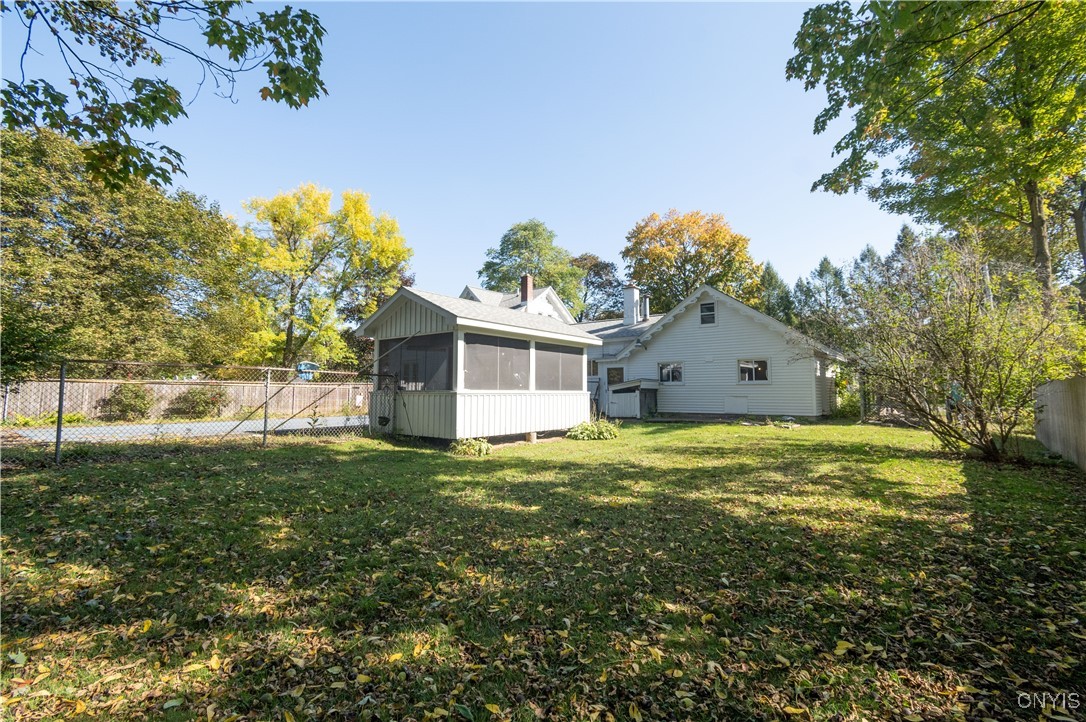 Manlius, New York 13066, United States, 3 Bedrooms Bedrooms, ,2 BathroomsBathrooms,Residential,Active,222899