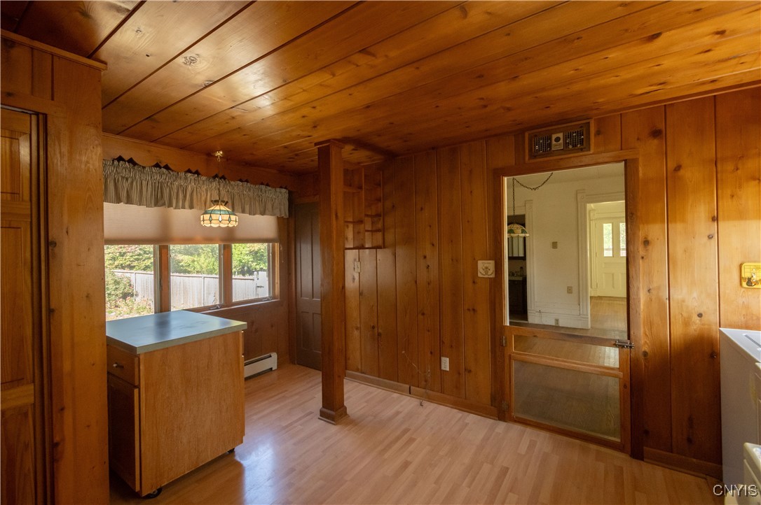 Manlius, New York 13066, United States, 3 Bedrooms Bedrooms, ,2 BathroomsBathrooms,Residential,Active,222899