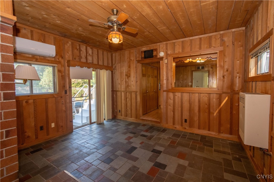 Manlius, New York 13066, United States, 3 Bedrooms Bedrooms, ,2 BathroomsBathrooms,Residential,Active,222899