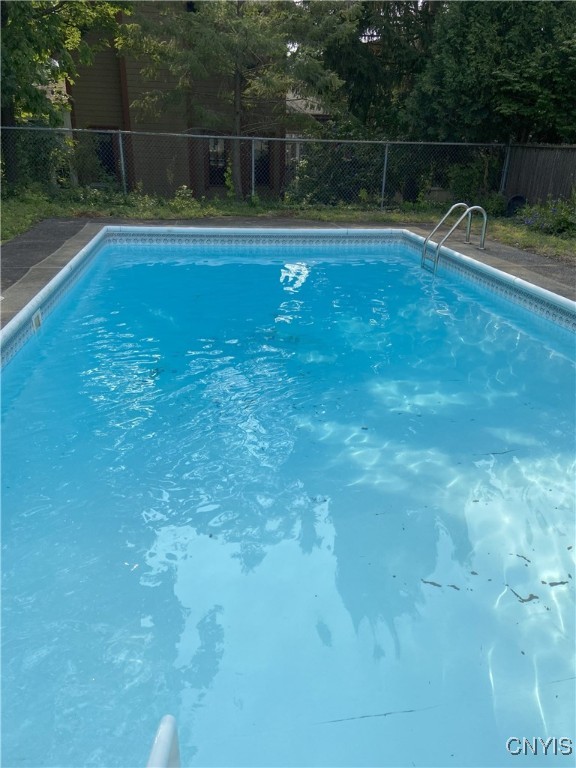 Manlius, New York 13066, United States, 3 Bedrooms Bedrooms, ,2 BathroomsBathrooms,Residential,Active,222899