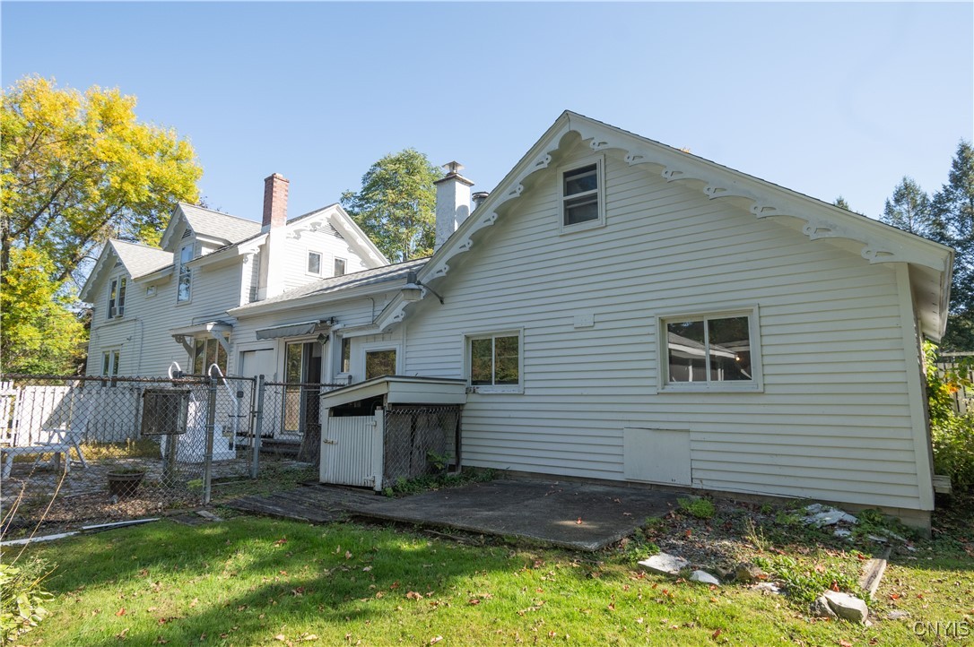 Manlius, New York 13066, United States, 3 Bedrooms Bedrooms, ,2 BathroomsBathrooms,Residential,Active,222899