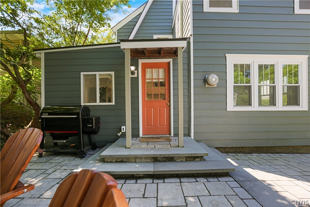 401 Scott Avenue
