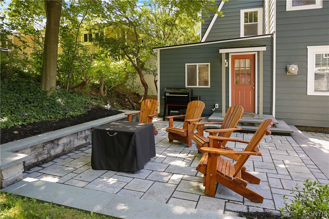 401 Scott Avenue