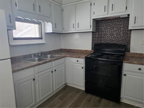 Tiny photo for 317 Leonard Street, Salina, NY 13211 (MLS # S1708565)