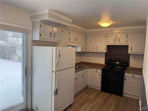 Tiny photo for 317 Leonard Street, Salina, NY 13211 (MLS # S1708565)