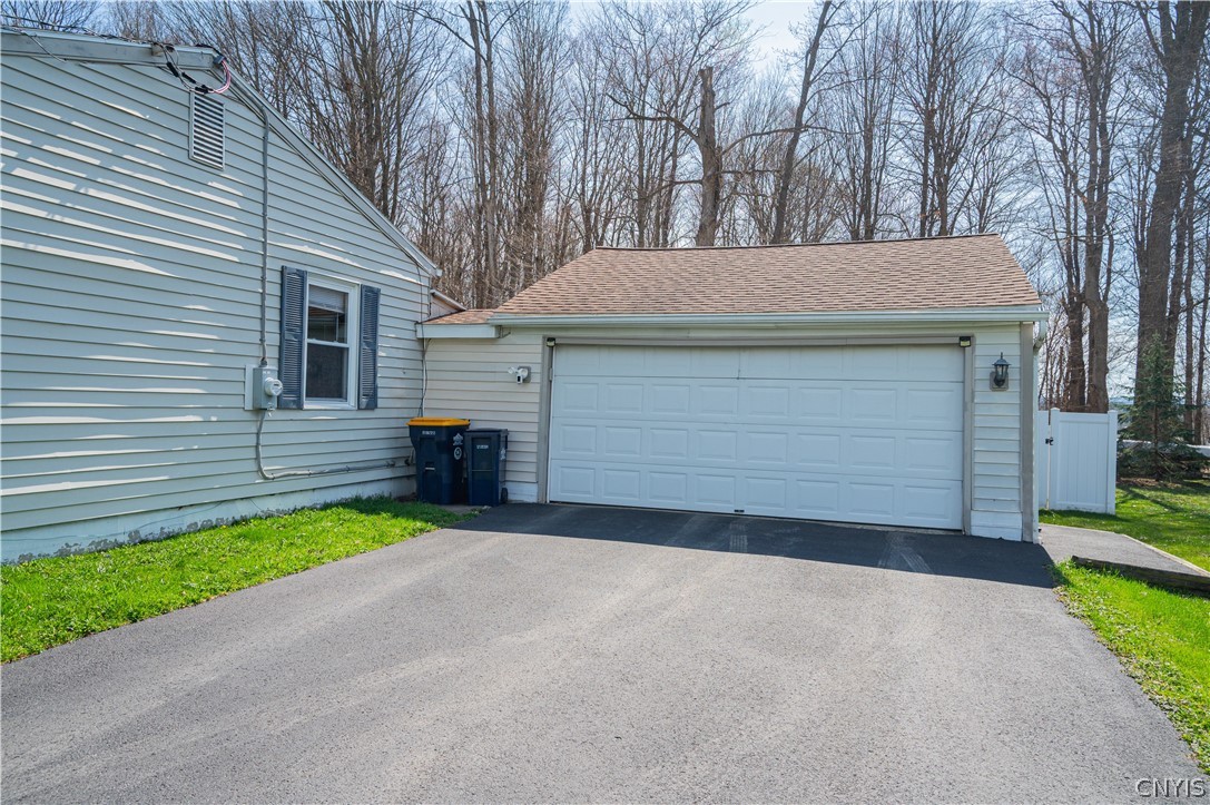 22 Cedarbrook Crescent