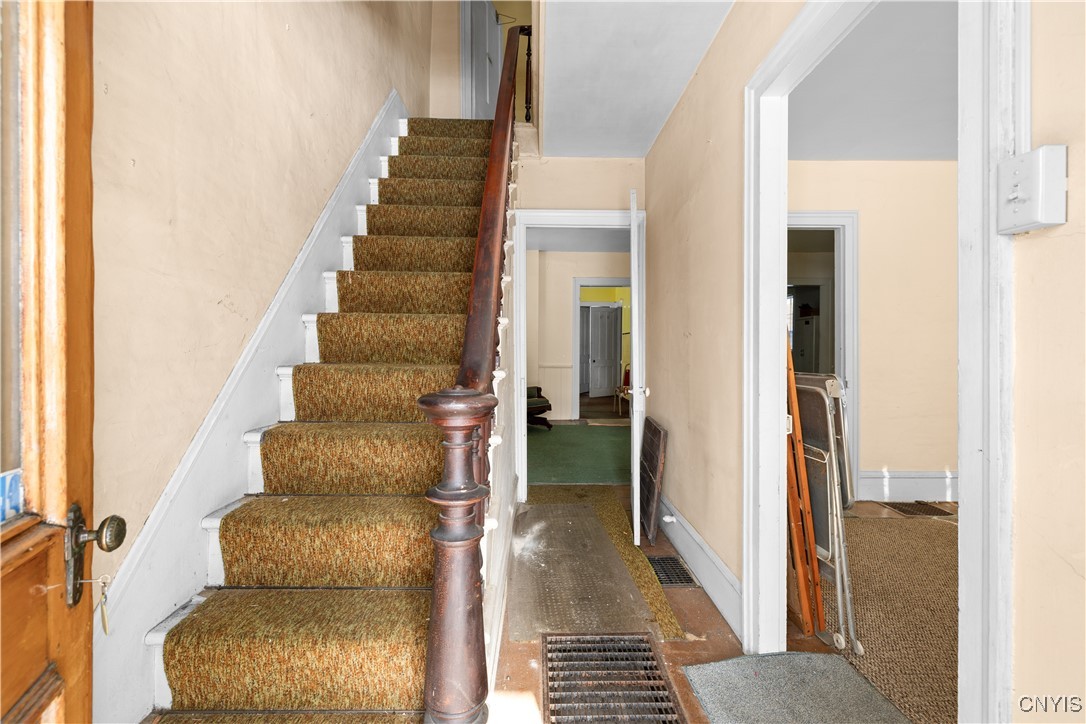 117 E Embargo Street