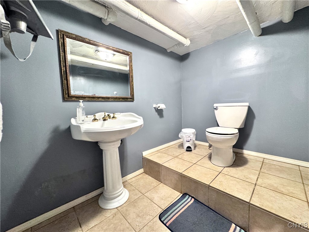 1620 Clementian Street, Utica, New York image 27