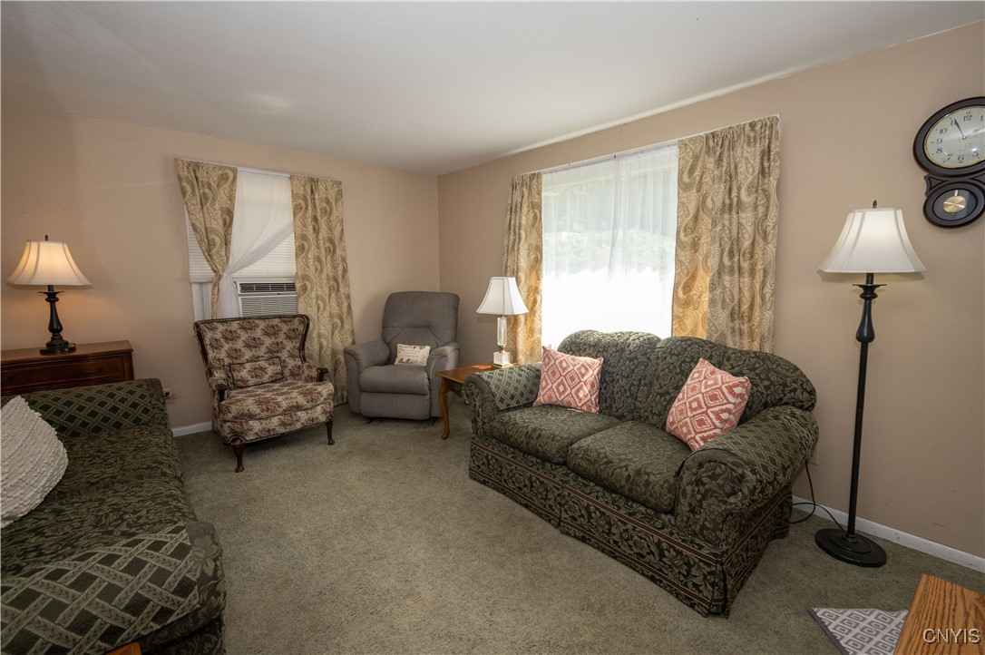 Syracuse, New York 13219, United States, 4 Bedrooms Bedrooms, ,1 BathroomBathrooms,Residential,Active,211212