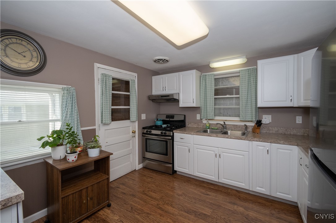 Syracuse, New York 13219, United States, 4 Bedrooms Bedrooms, ,1 BathroomBathrooms,Residential,Active,211212