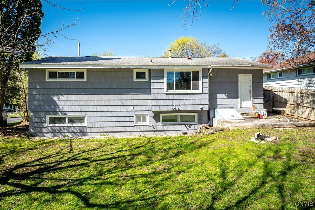 216 Pine Grove Street, Syracuse, New York image 9