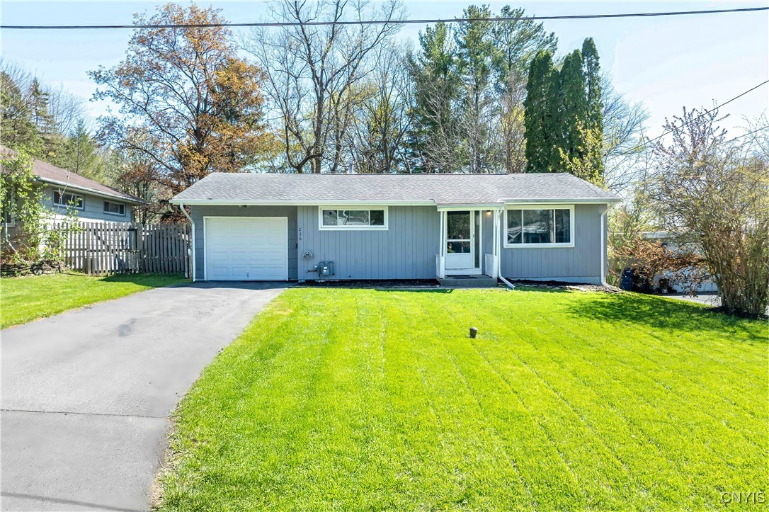 216 Pine Grove Street, Syracuse, New York image 1