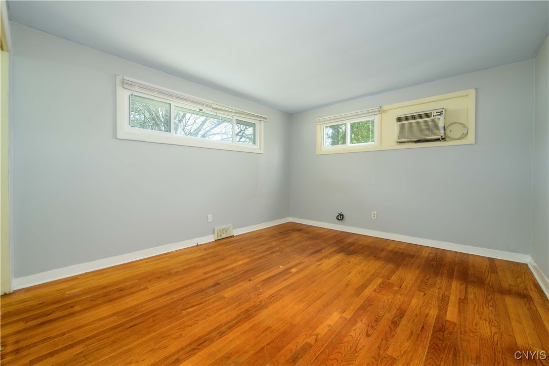 216 Pine Grove Street, Syracuse, New York image 23