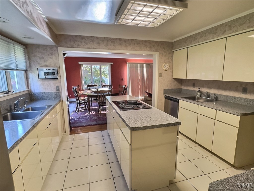 Manlius, New York 13104, United States, 4 Bedrooms Bedrooms, ,3 BathroomsBathrooms,Residential,Active,226166