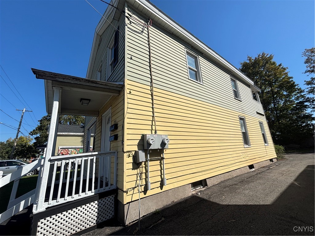 416 Black River Boulevard N