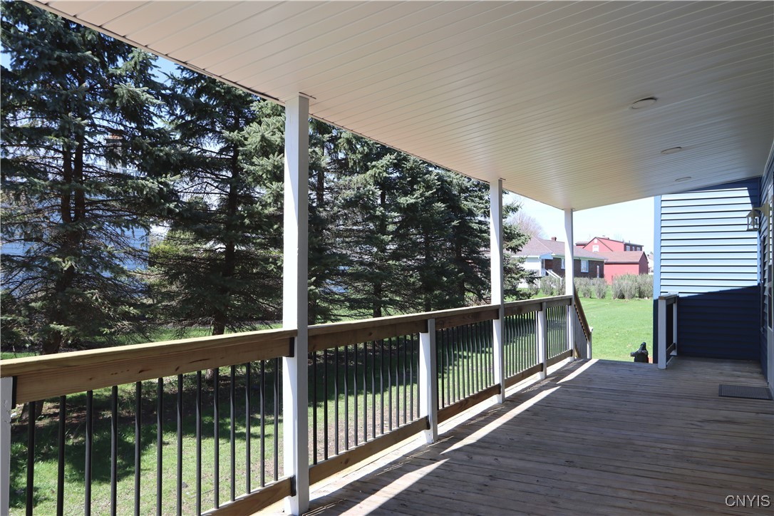 105 St Lawrence Avenue, Brownville, New York image 4