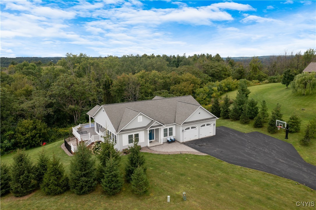 113 Firefly Way, Camillus, New York image 2