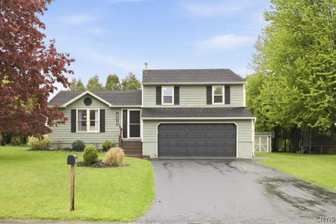 Homes For Sale - 8168 Toscano Drive<br/> Clay, NY 13041