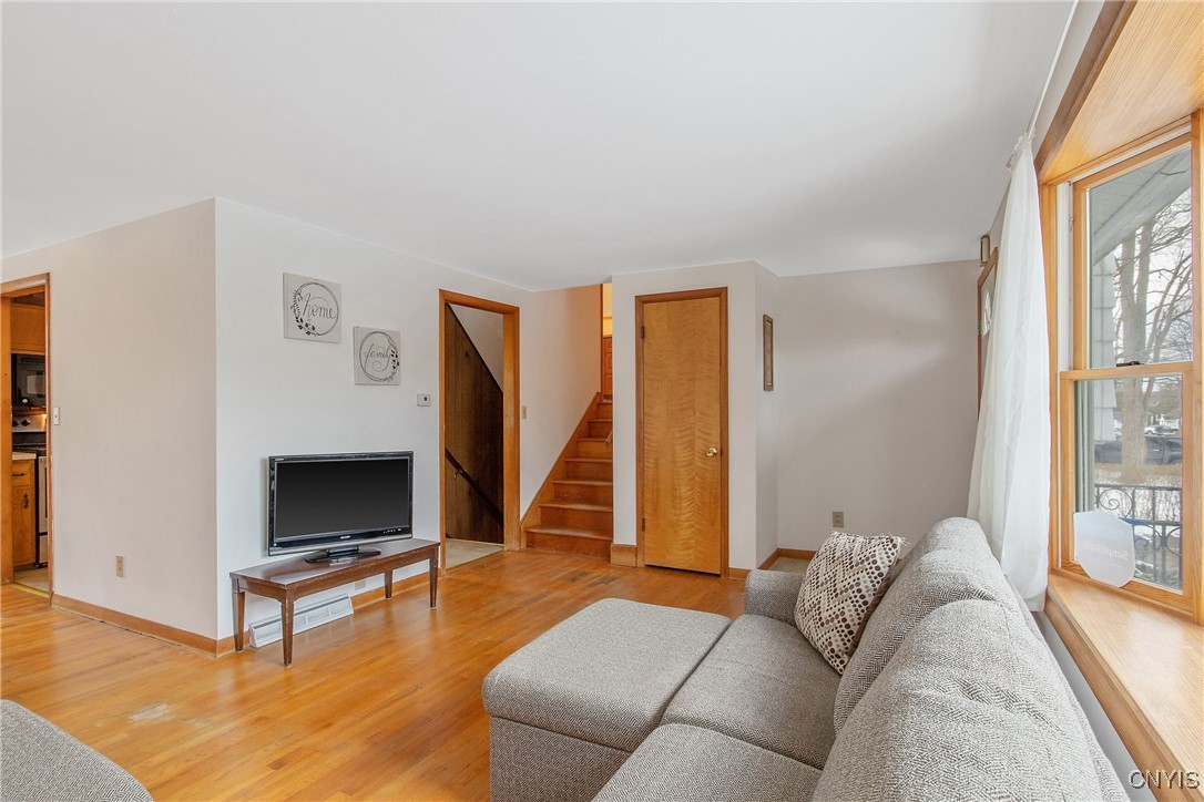 132 Bennett Road, Camillus, New York image 8