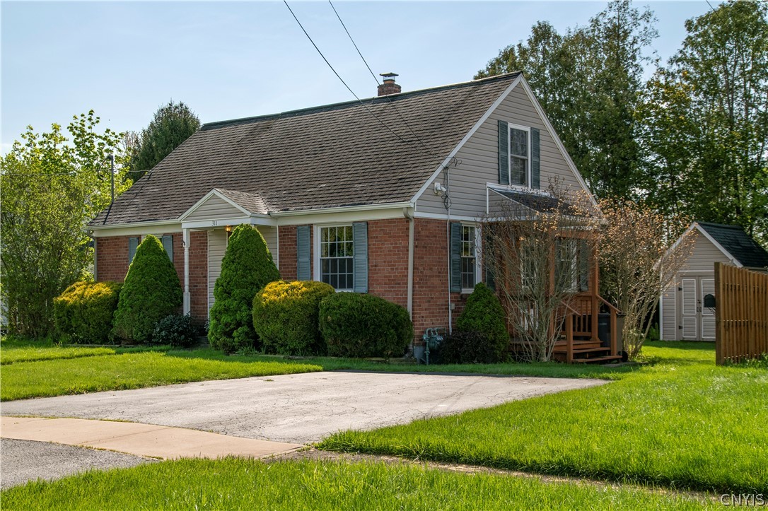 311 Oakwood Street