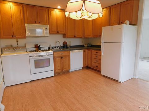 Tiny photo for 936 W Thomas Street, Rome, NY 13440 (MLS # S1648841)