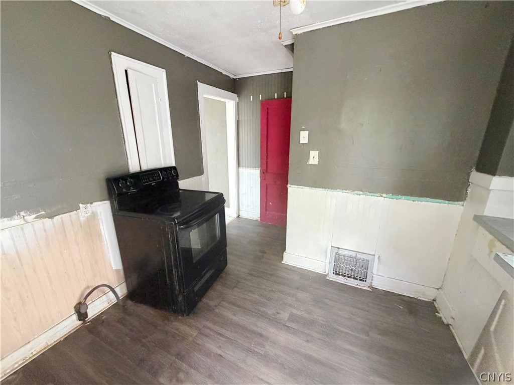 124 Baldwin Ave