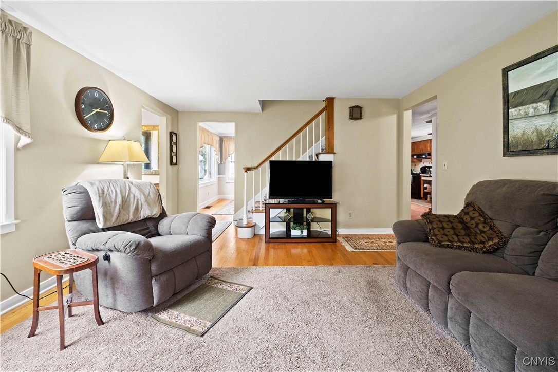 114 E Dauenhauer Street, Manlius, New York image 9