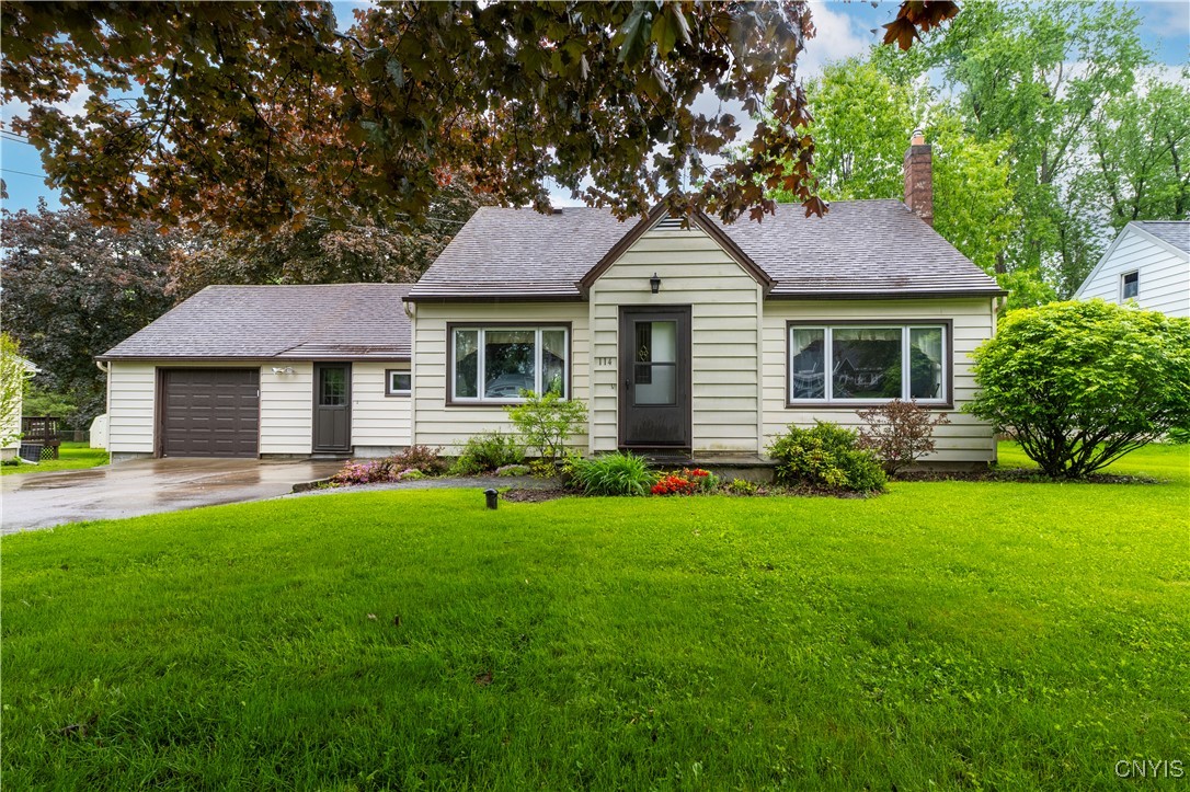 114 E Dauenhauer Street, Manlius, New York image 1
