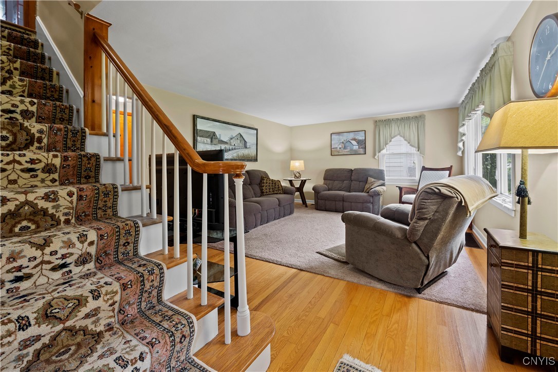 114 E Dauenhauer Street, Manlius, New York image 10
