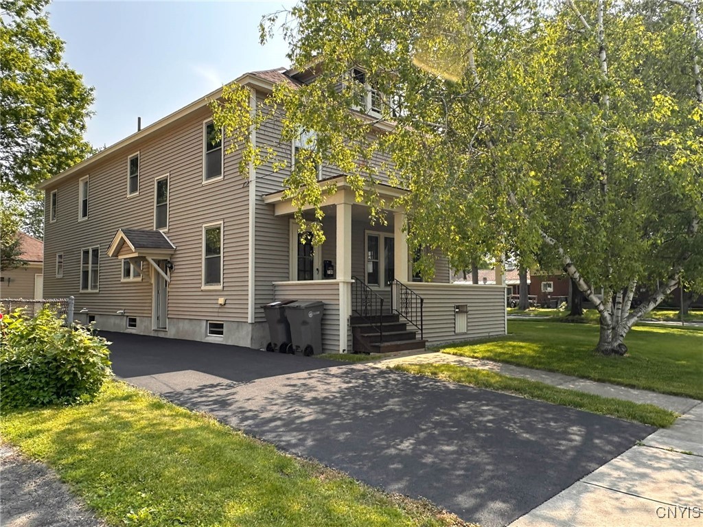 700 Elm Street