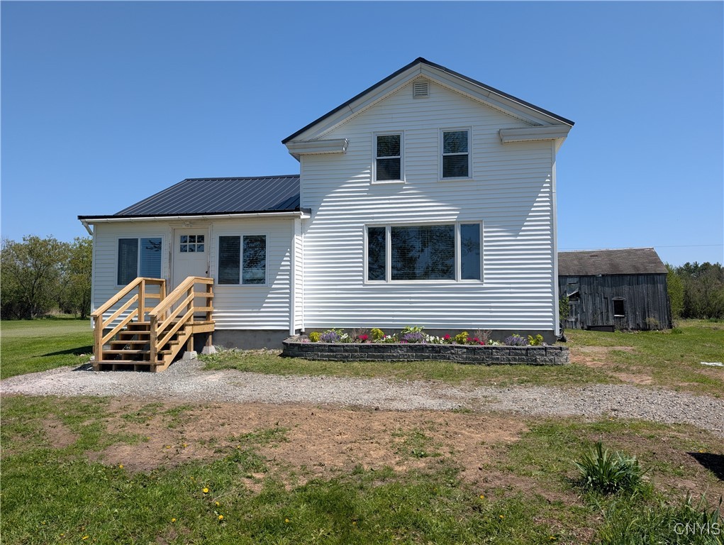 30622 Vanalstyne Road, Clayton, New York image 1