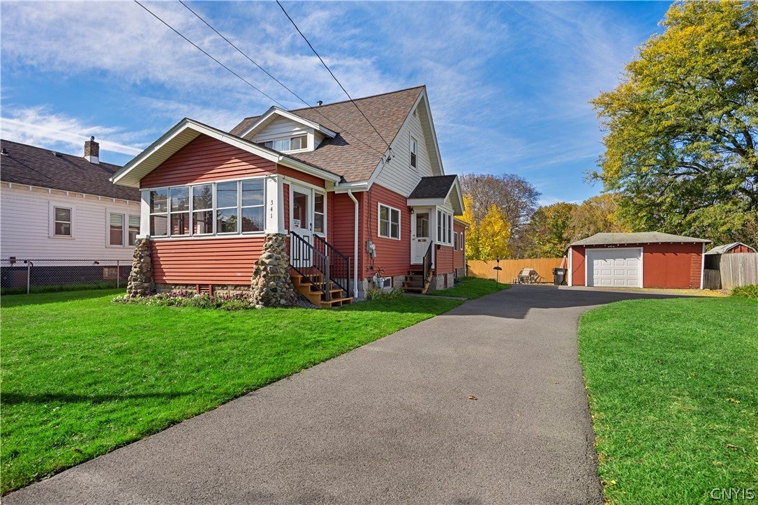 341 Roxford Road N
