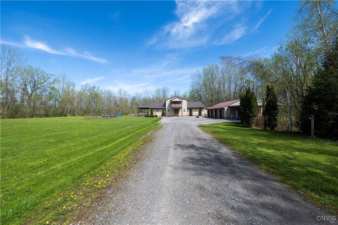 7678 Totman Road, Cicero, New York image 3