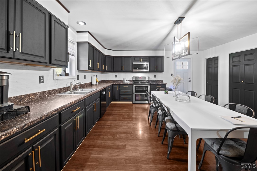 7678 Totman Road, Cicero, New York image 25