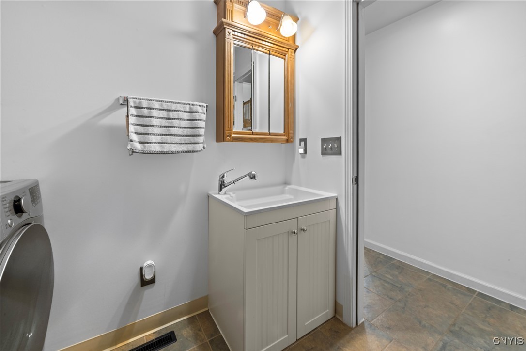 7678 Totman Road, Cicero, New York image 30