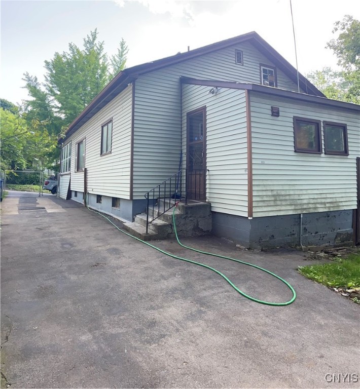110 S Alvord Street, Syracuse, New York image 2