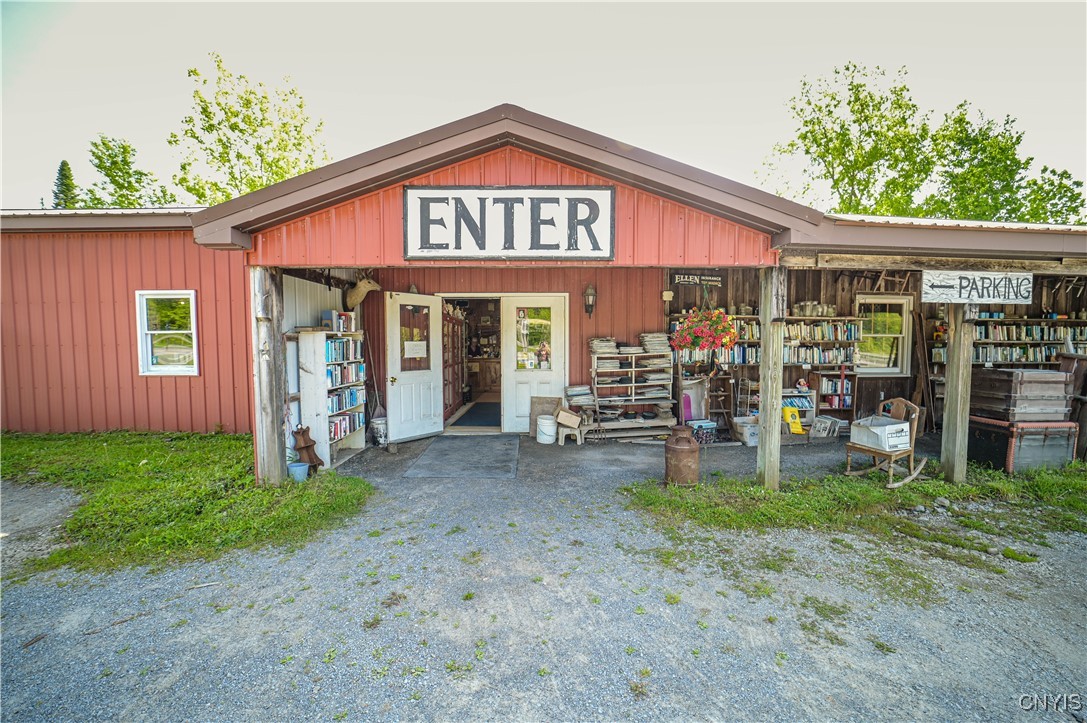 Back of Barn Rt-12