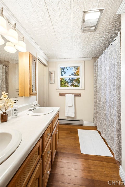 Tiny photo for 195 E Genesee Street, Skaneateles, NY 13152 (MLS # S1721386)