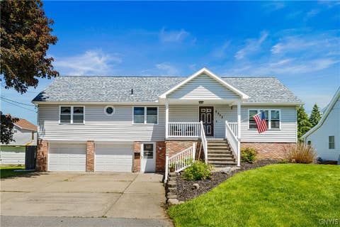 Photo for 2352 Douglas Ave Avenue