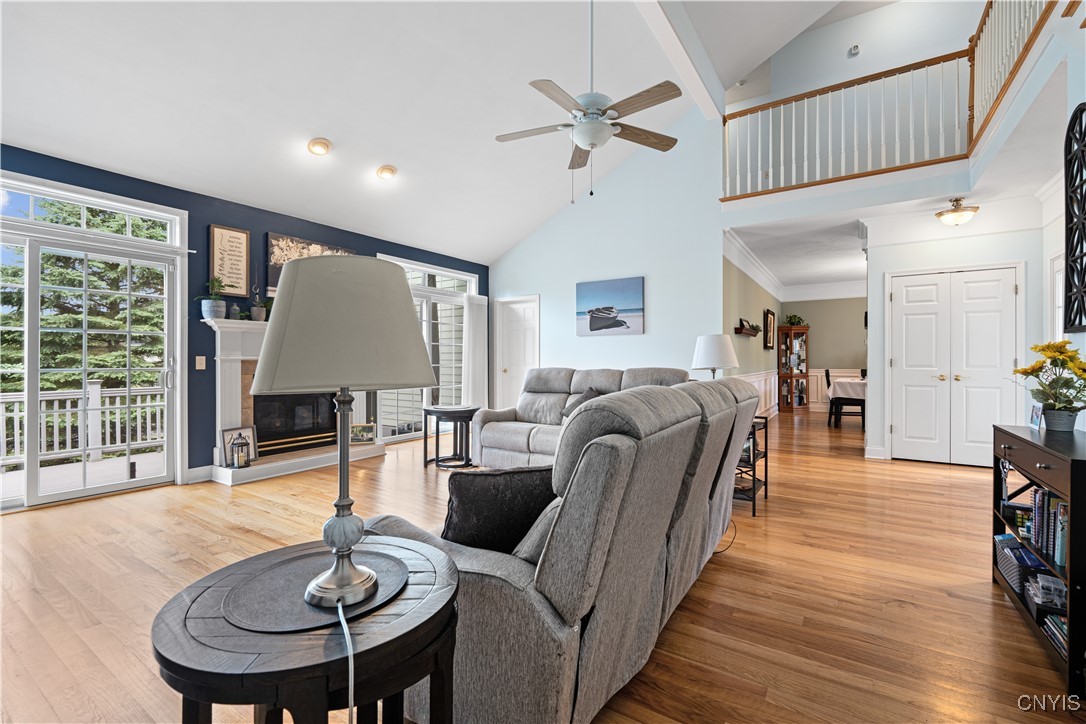 201 Falling Brook, Manlius, New York image 4