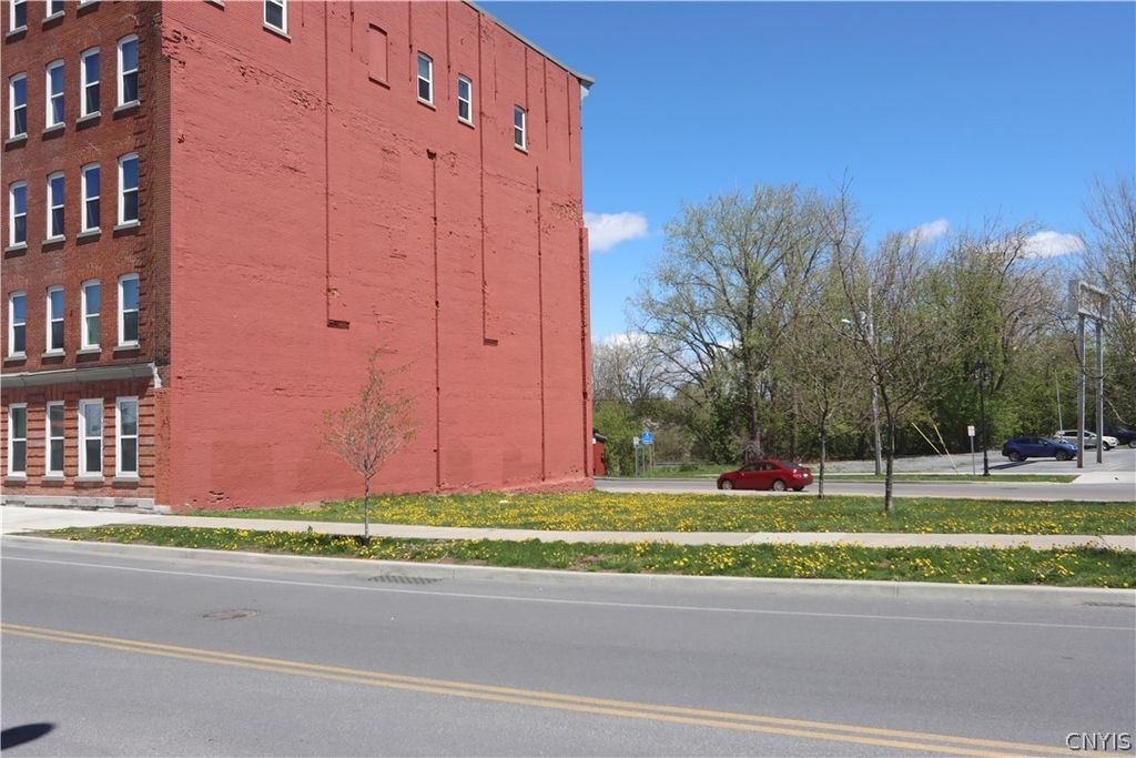 Photo of 425 Court Street, Watertown City, NY 13601 (MLS # S1681416)