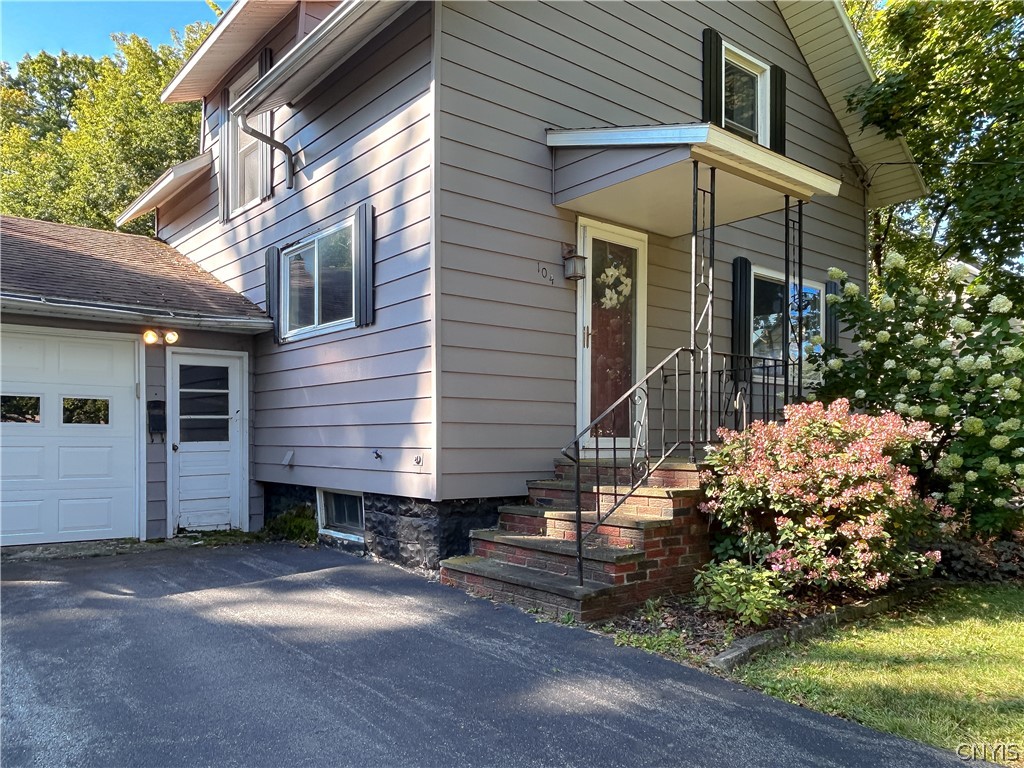 104 Watson Road