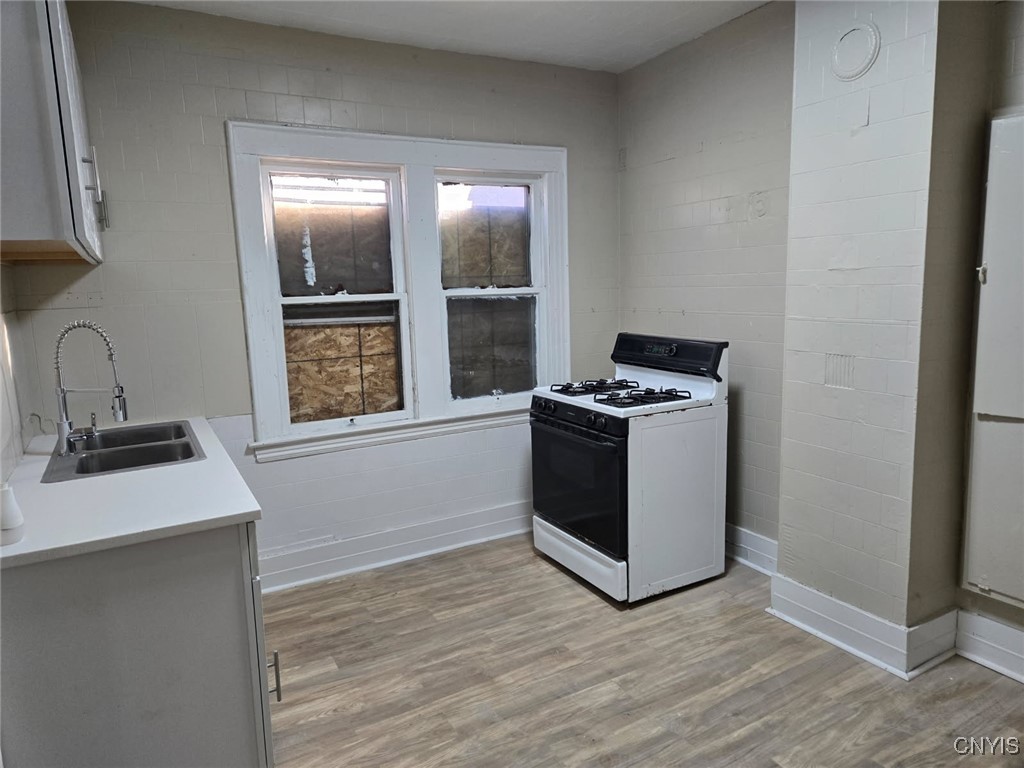 2703 Midland Avenue, Syracuse, New York image 7